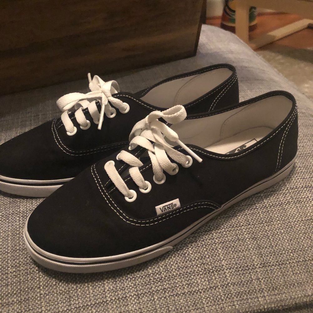 Black & white Vans only used once, too small.